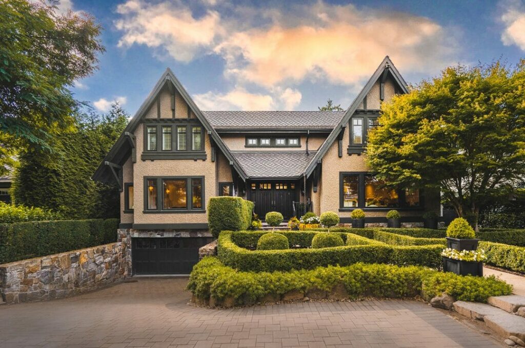 Custom Home The Mackenzie